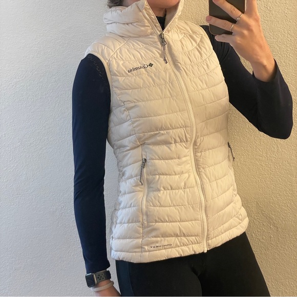 Columbia Women's cream-White Quilted Vest omniheat - Picture 13 of 14
